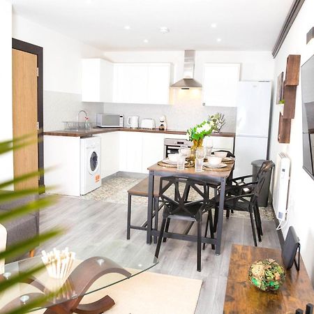 Manchester Apartments By Bevolve - Free Parking Bagian luar foto